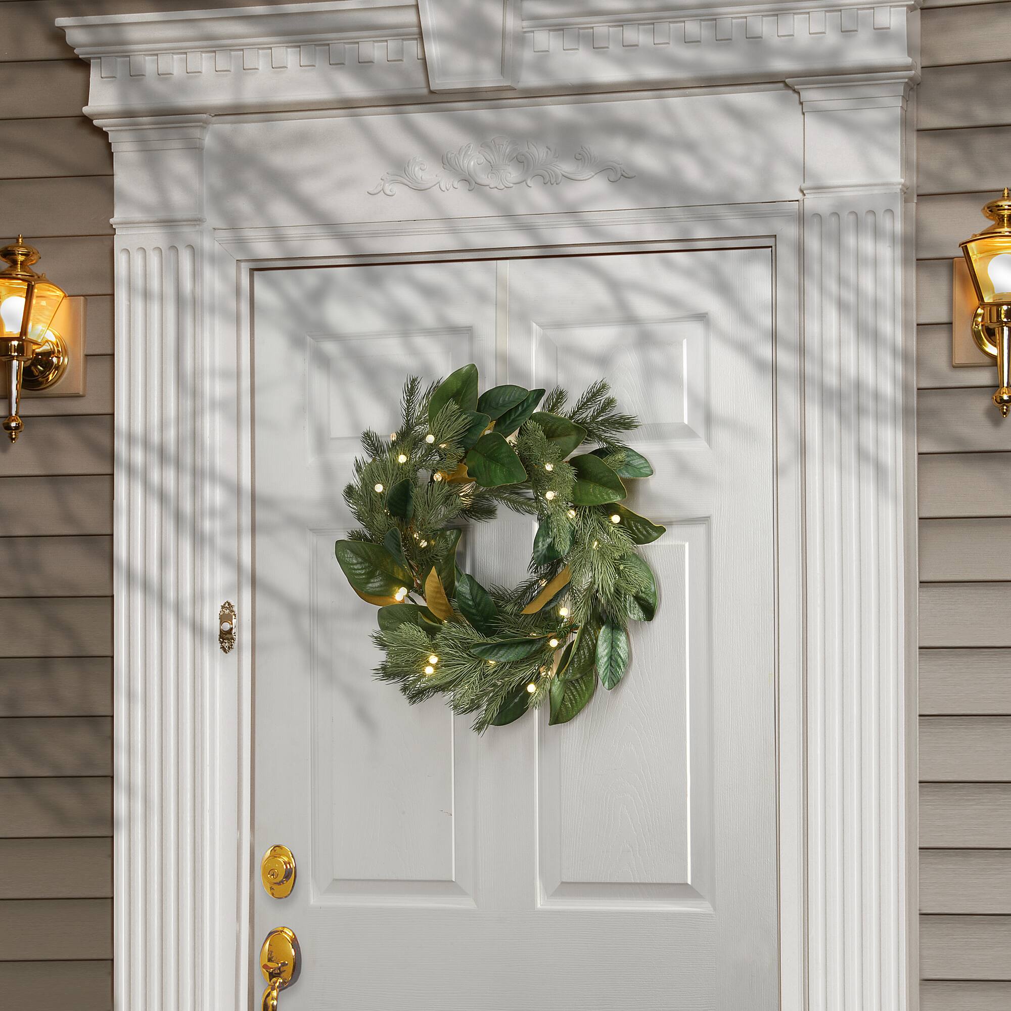 24" Warm White LED Magnolia Mix Pine Wreath